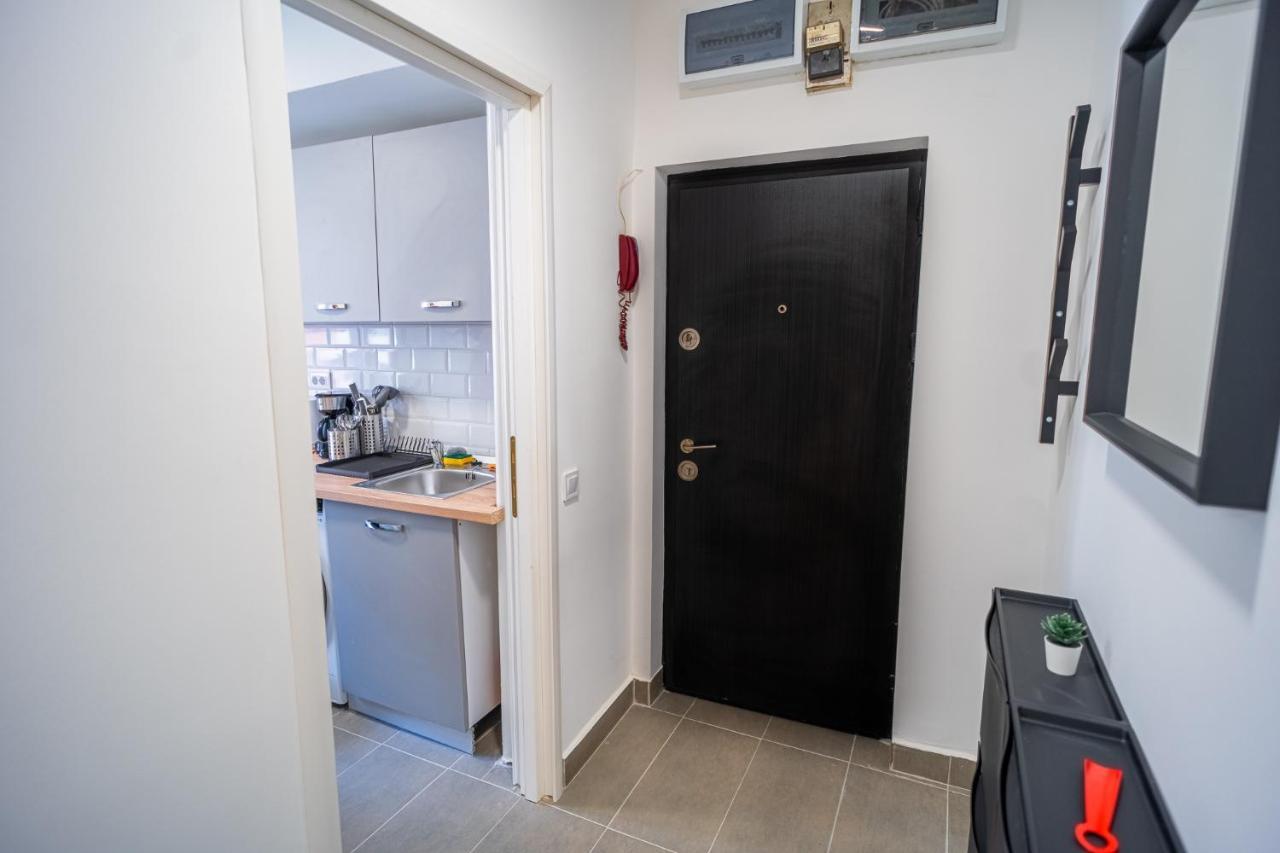 Refreshingly Chic: Newly Renovated 2Br Apartment Bukareszt Zewnętrze zdjęcie