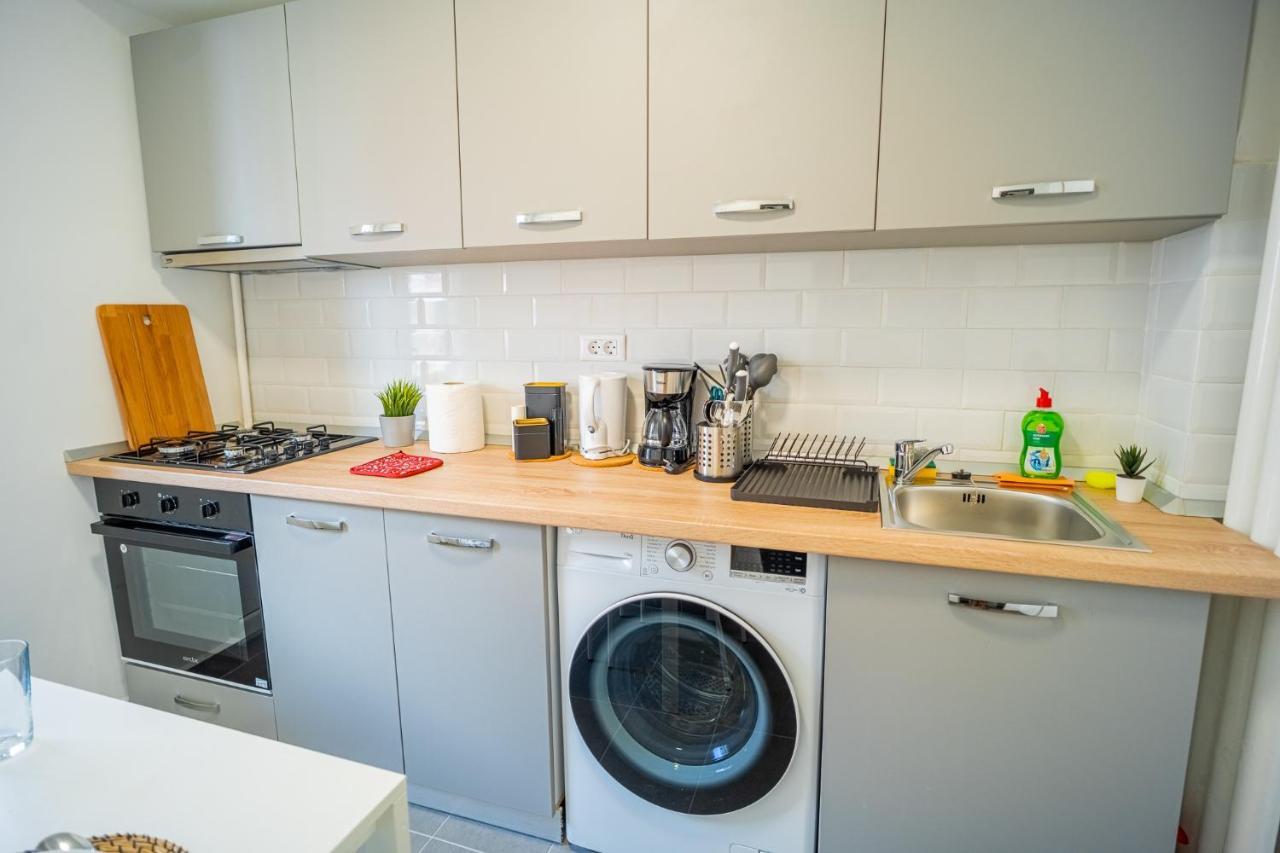 Refreshingly Chic: Newly Renovated 2Br Apartment Bukareszt Zewnętrze zdjęcie