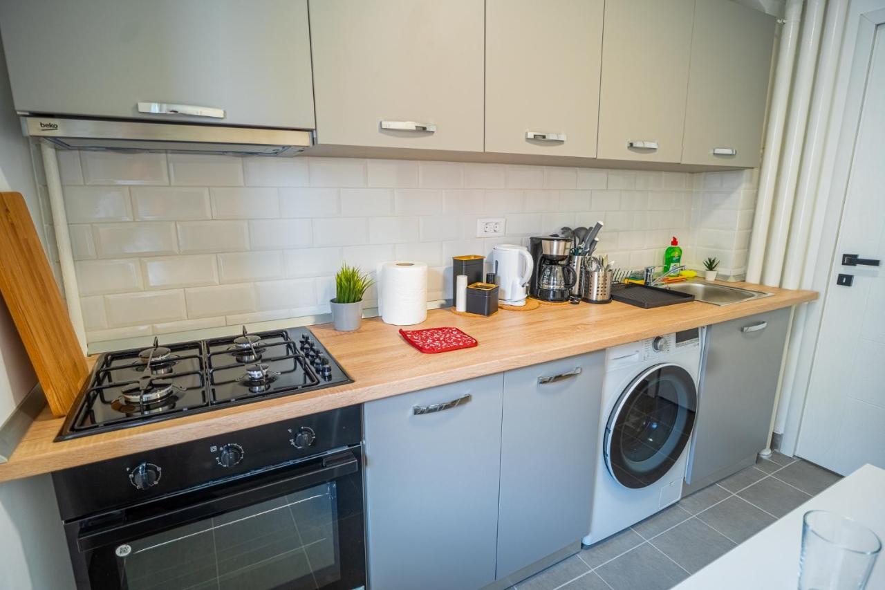 Refreshingly Chic: Newly Renovated 2Br Apartment Bukareszt Zewnętrze zdjęcie