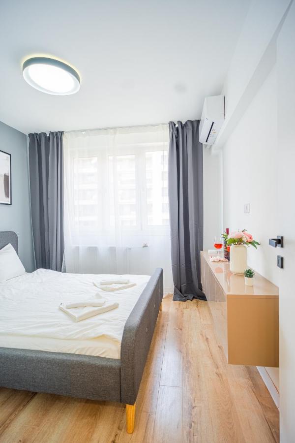 Refreshingly Chic: Newly Renovated 2Br Apartment Bukareszt Zewnętrze zdjęcie