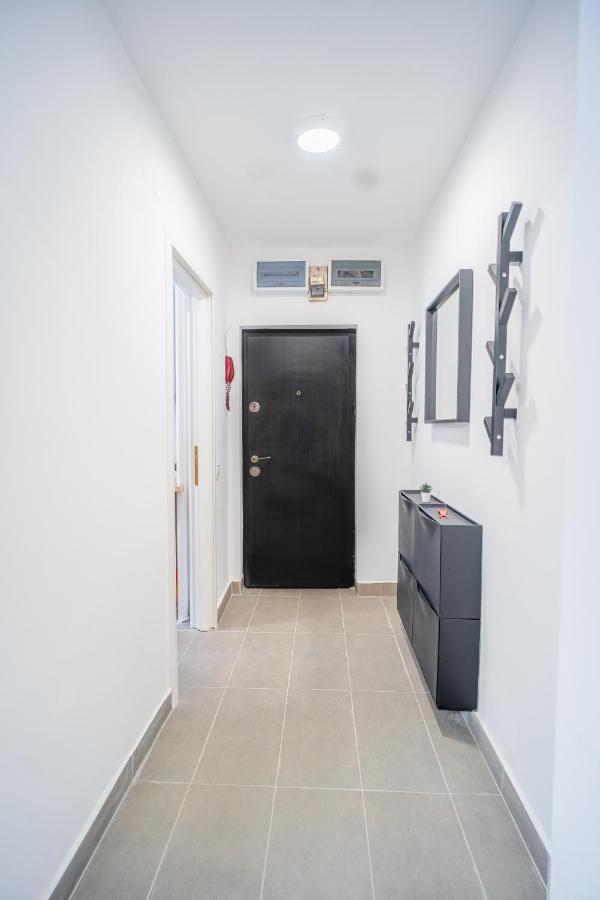 Refreshingly Chic: Newly Renovated 2Br Apartment Bukareszt Zewnętrze zdjęcie